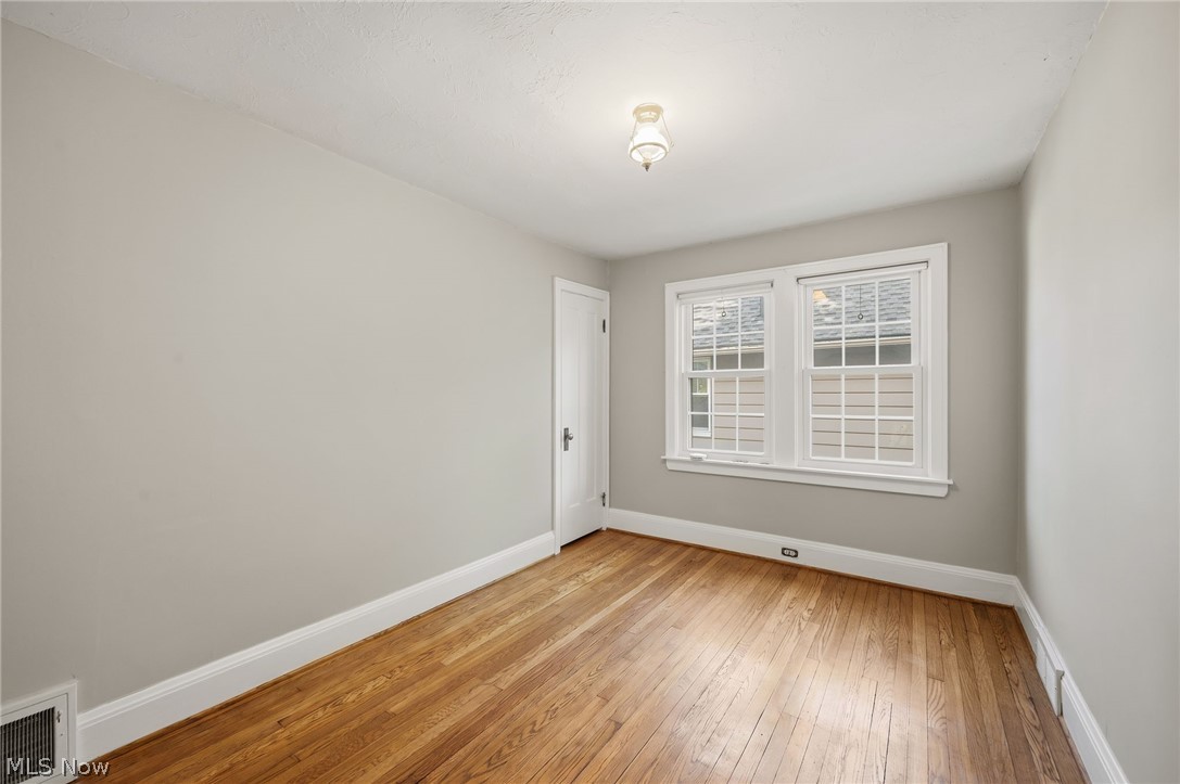 1351 Manor Park Avenue Lakewood OH 44107
