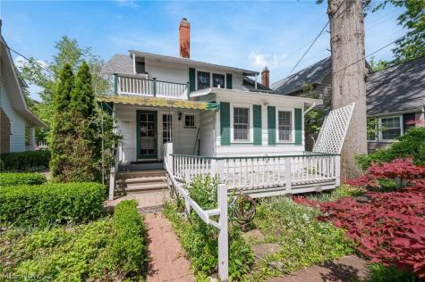 1351 Manor Park Avenue Lakewood OH 44107