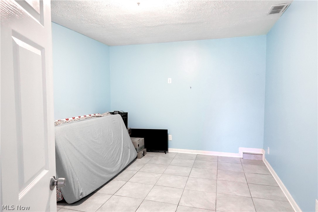 556 Keys Drive Elyria OH 44035