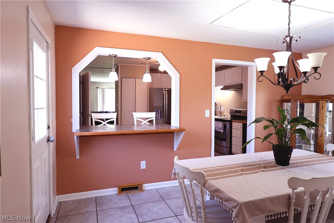 556 Keys Drive Elyria OH 44035