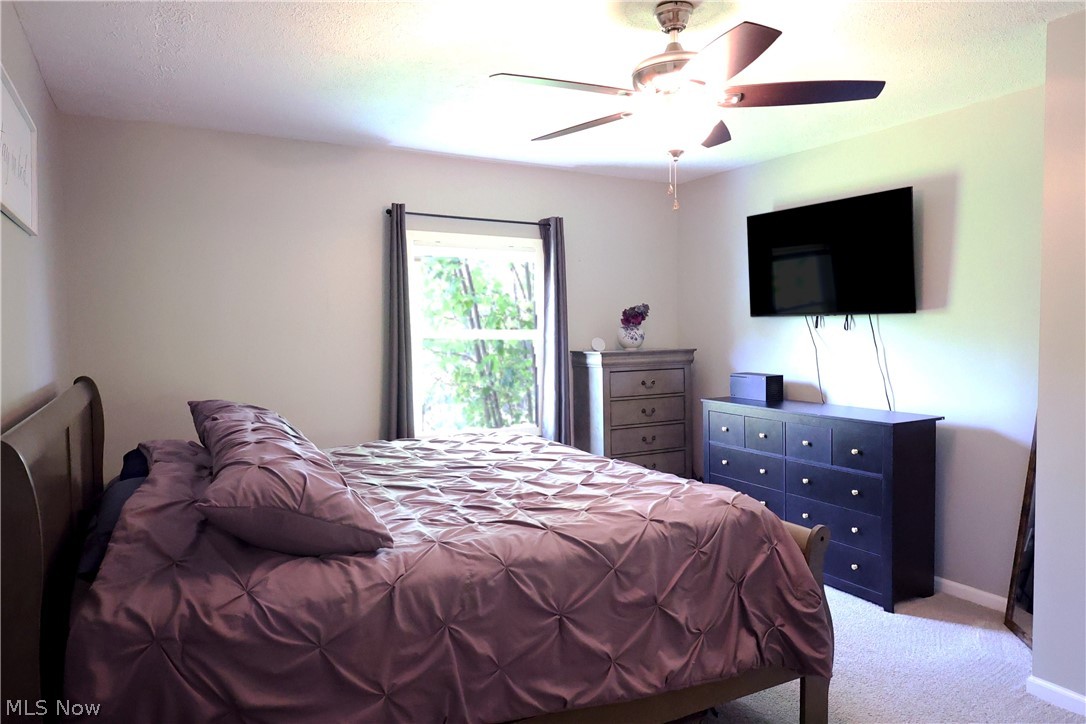 556 Keys Drive Elyria OH 44035
