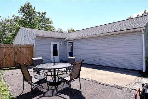 556 Keys Drive Elyria OH 44035