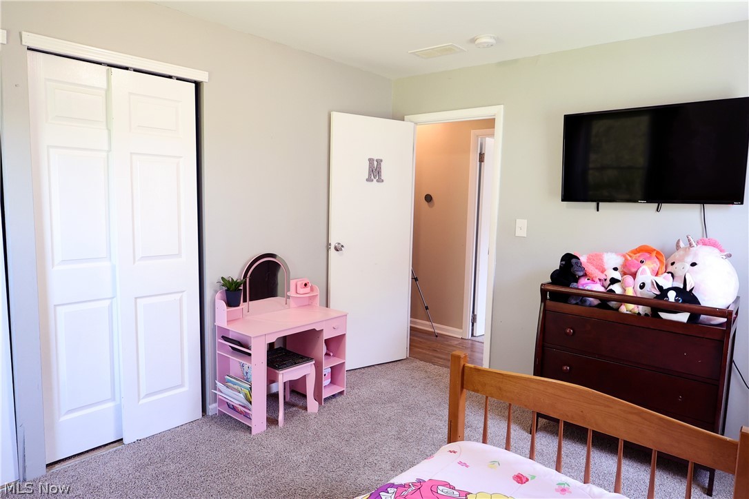 556 Keys Drive Elyria OH 44035