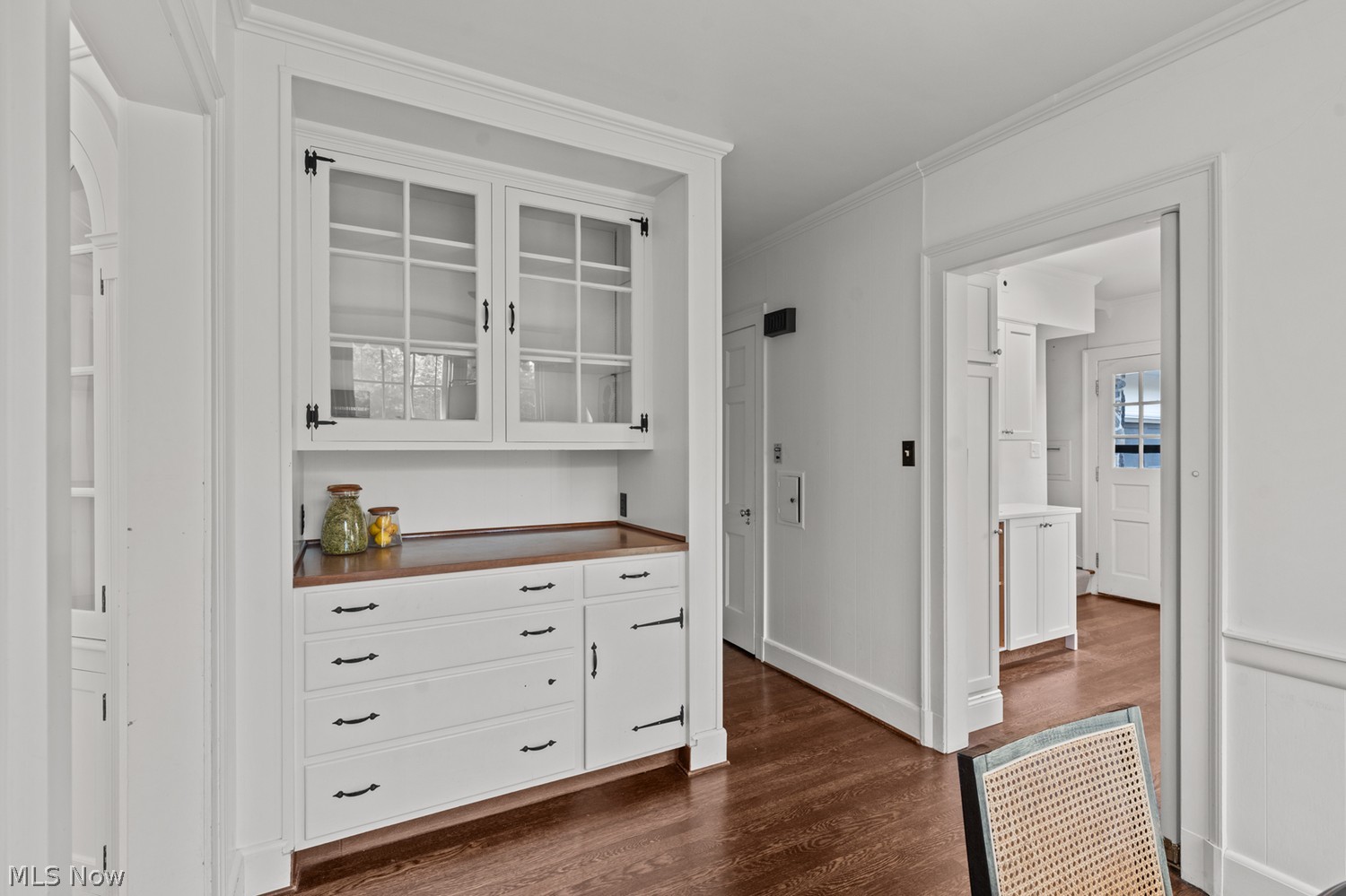 2717 Wadsworth Road Shaker Heights OH 44122