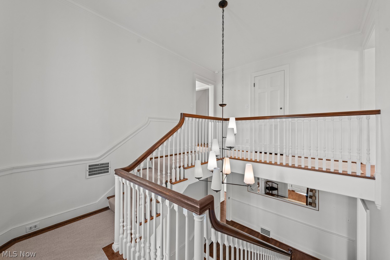 2717 Wadsworth Road Shaker Heights OH 44122