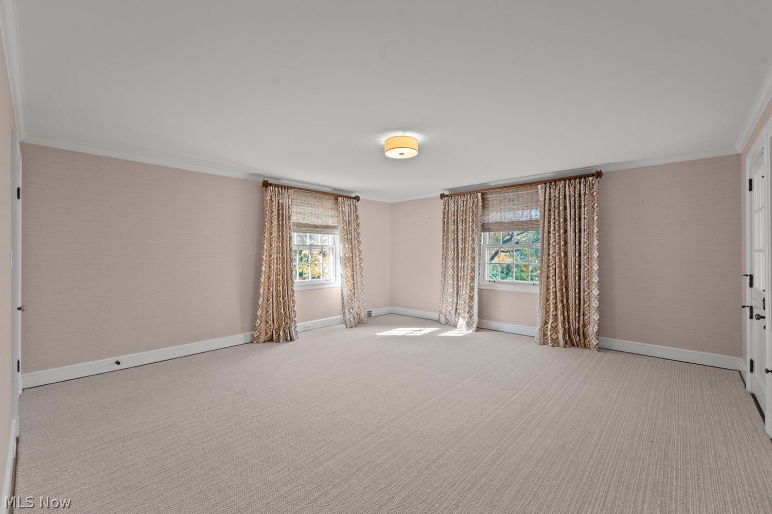 2717 Wadsworth Road Shaker Heights OH 44122