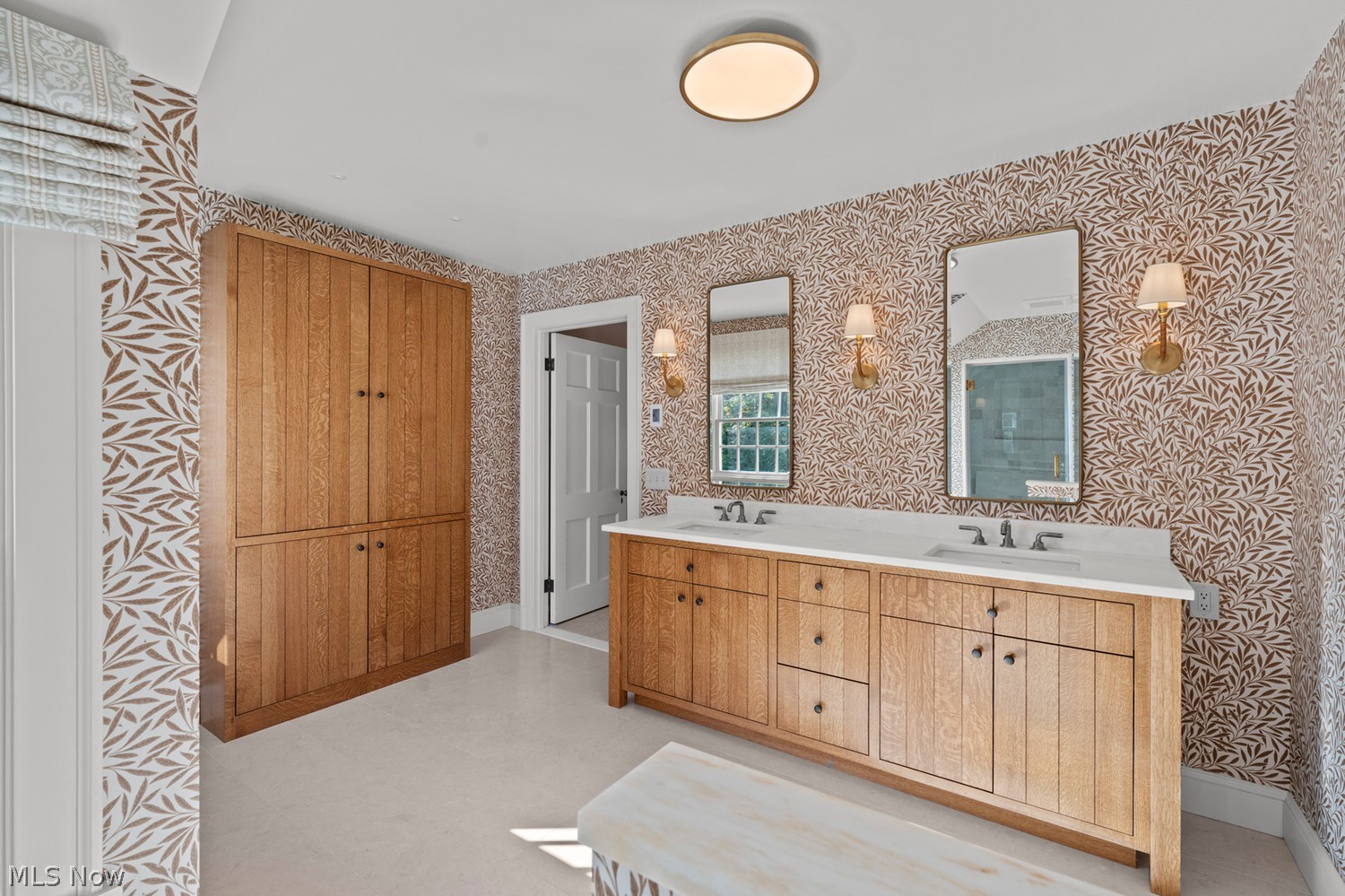 2717 Wadsworth Road Shaker Heights OH 44122