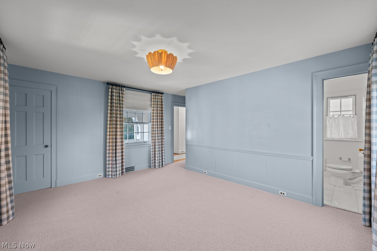 2717 Wadsworth Road Shaker Heights OH 44122