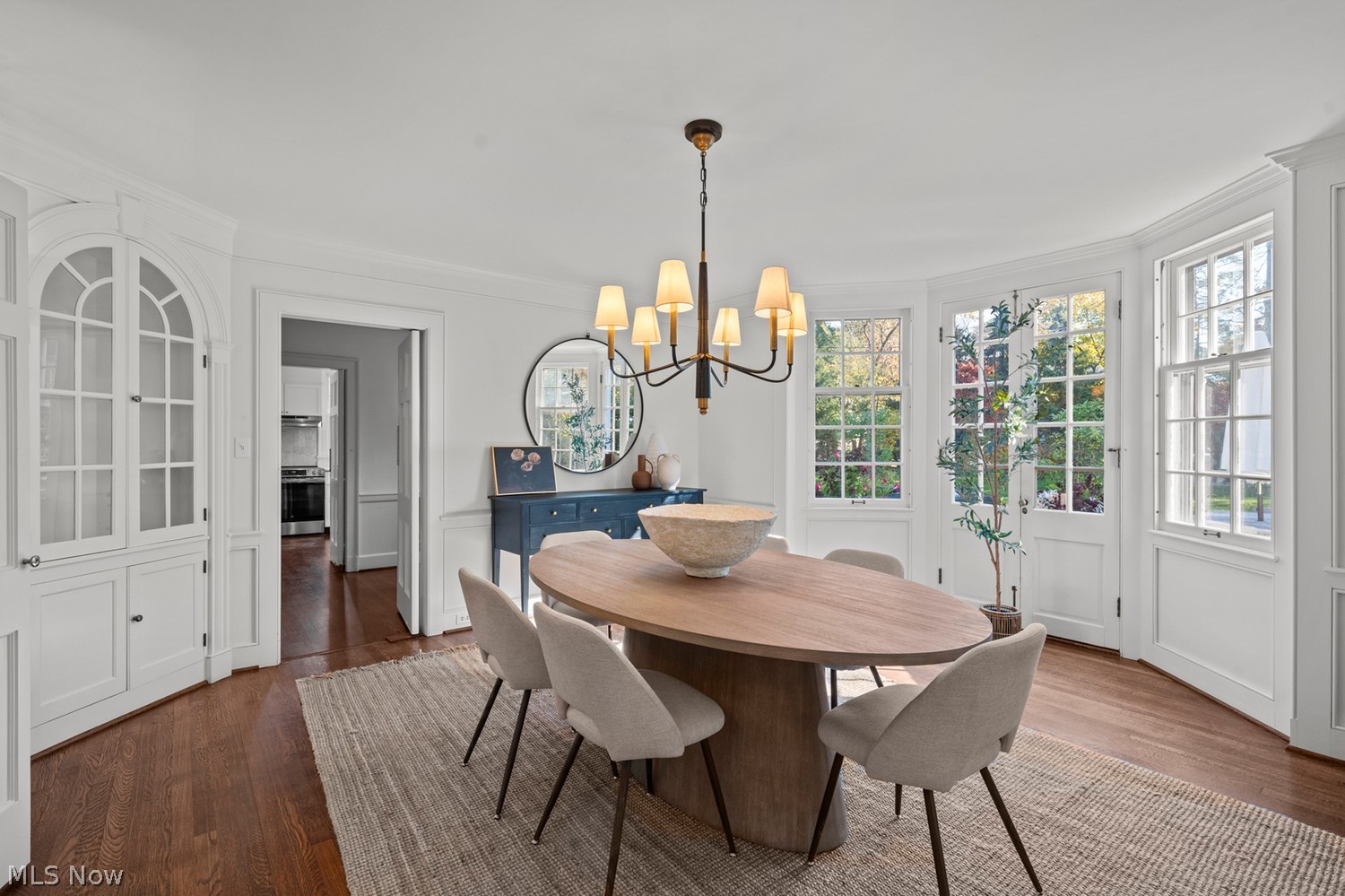 2717 Wadsworth Road Shaker Heights OH 44122