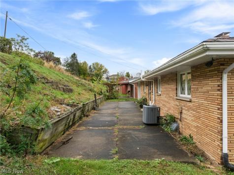 403 Garfield Avenue Steubenville OH 43952