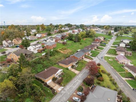403 Garfield Avenue Steubenville OH 43952