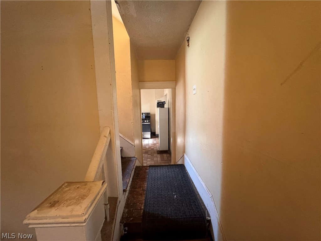 10907 Hull Avenue Cleveland OH 44106