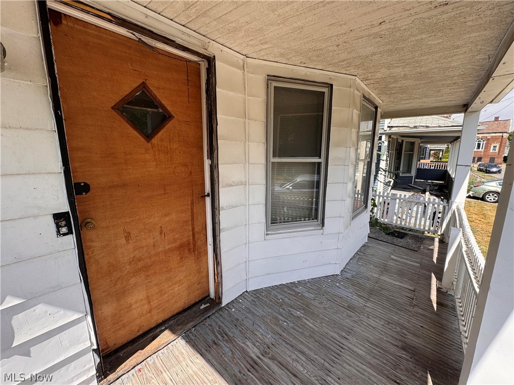 10907 Hull Avenue Cleveland OH 44106