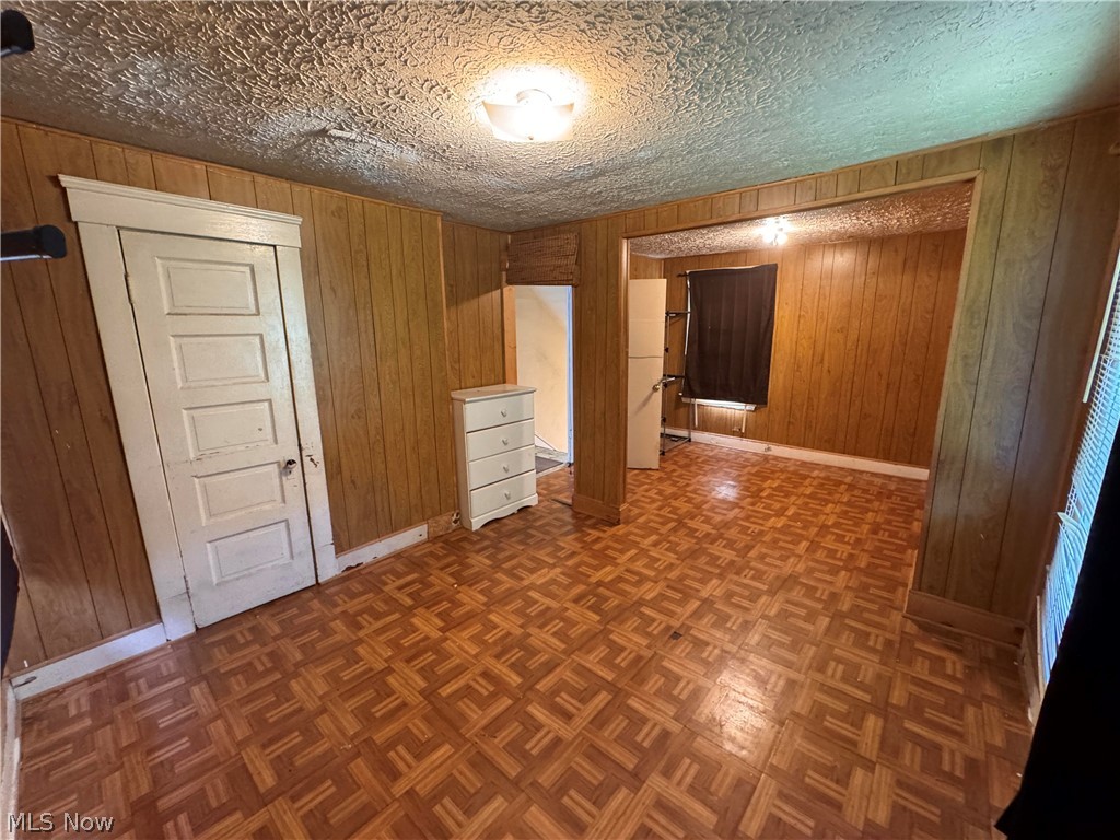 10907 Hull Avenue Cleveland OH 44106