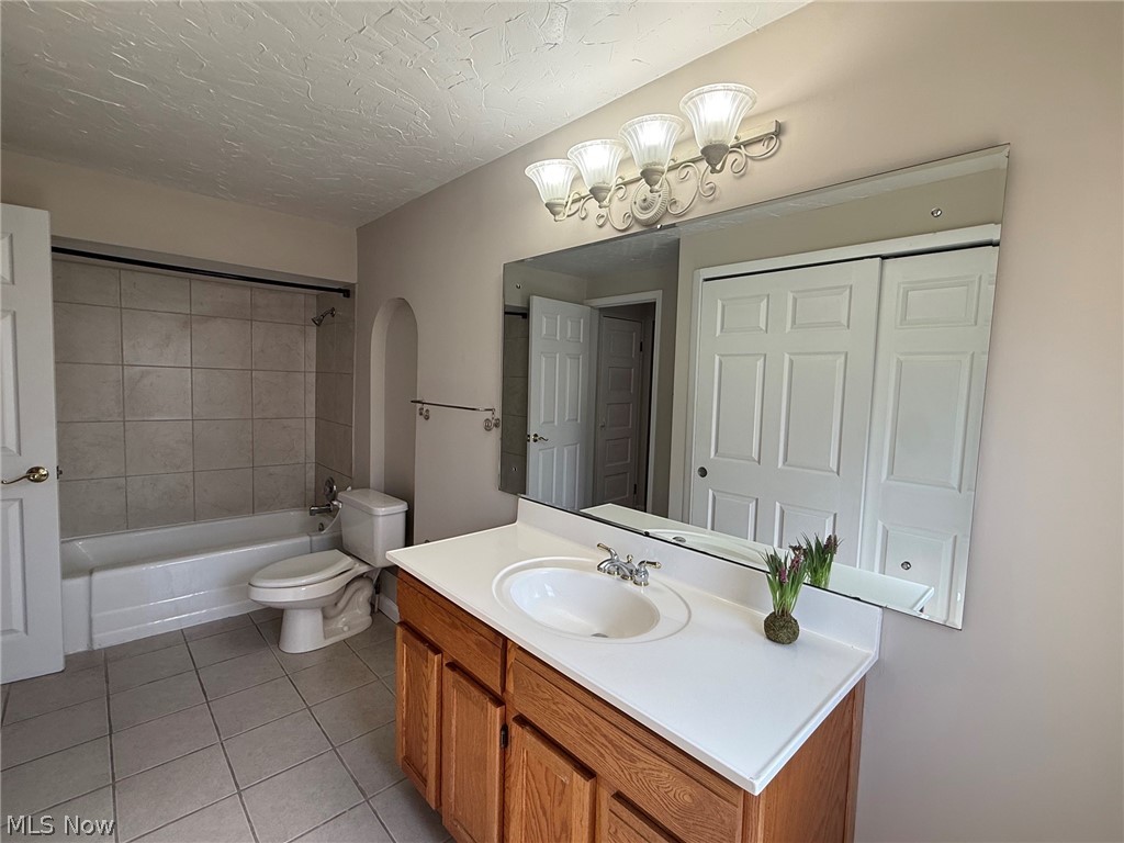 24195 Maple Ridge Road North Olmsted OH 44070