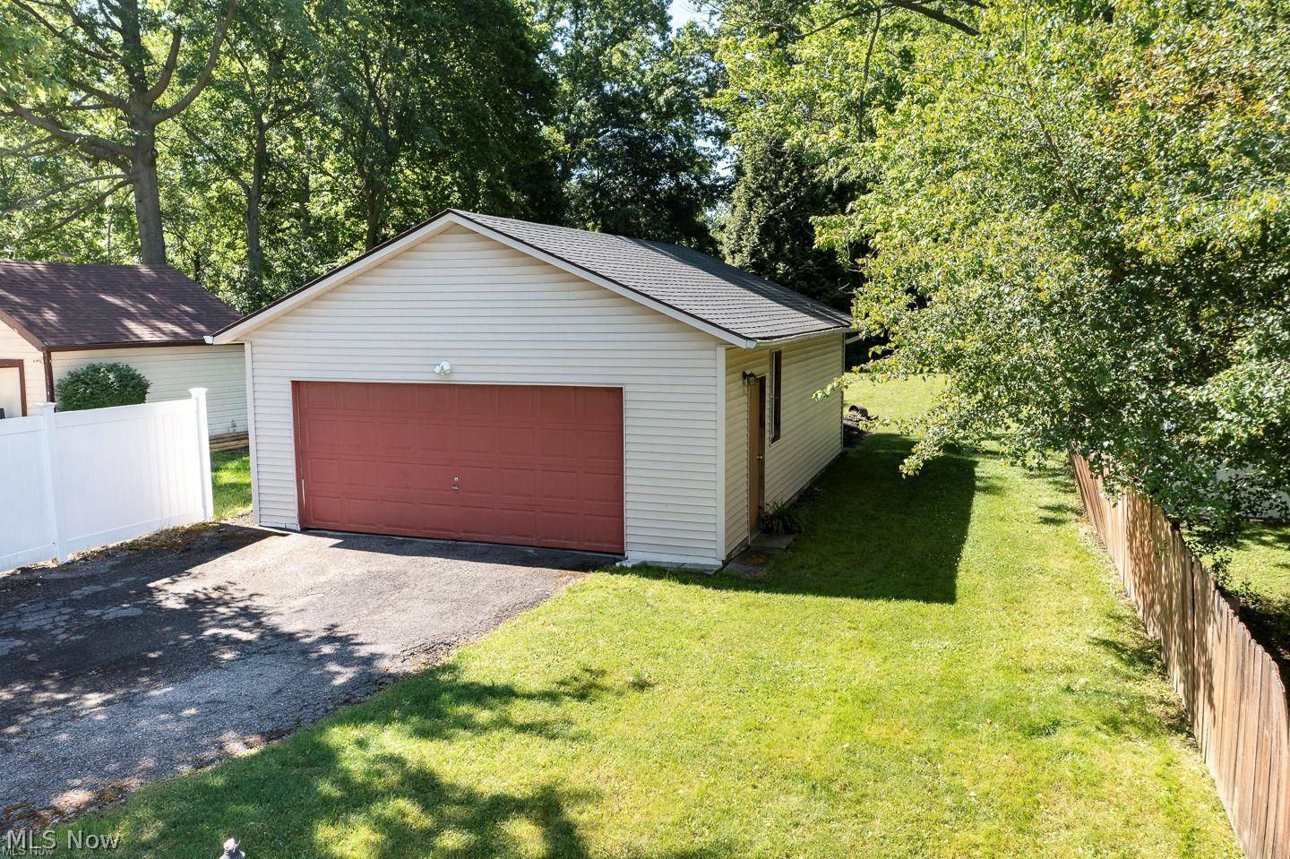 24195 Maple Ridge Road North Olmsted OH 44070