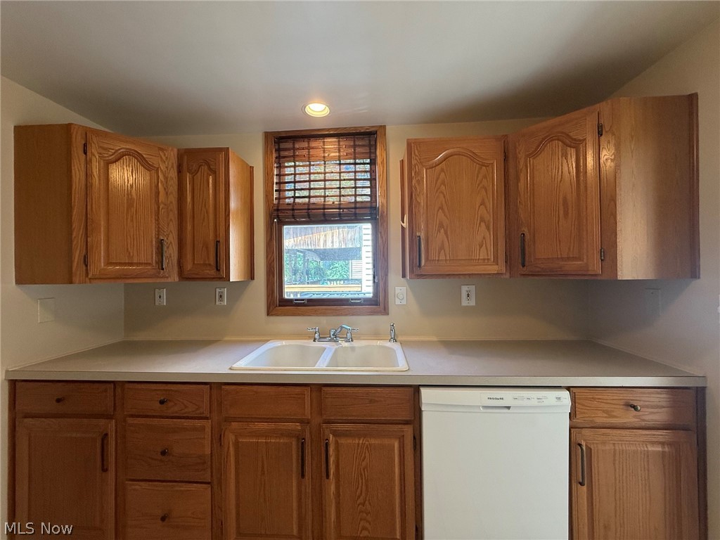 24195 Maple Ridge Road North Olmsted OH 44070
