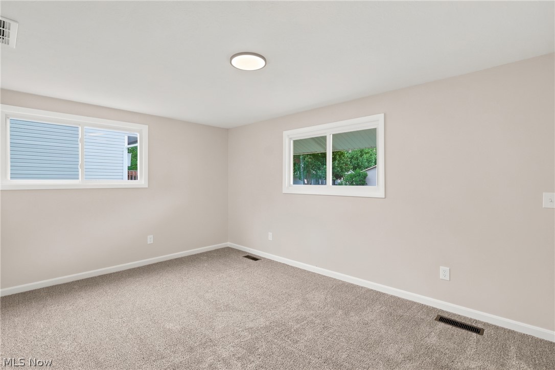 1053 Wellfleet Drive Grafton OH 44044