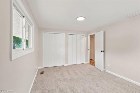 1053 Wellfleet Drive Grafton OH 44044