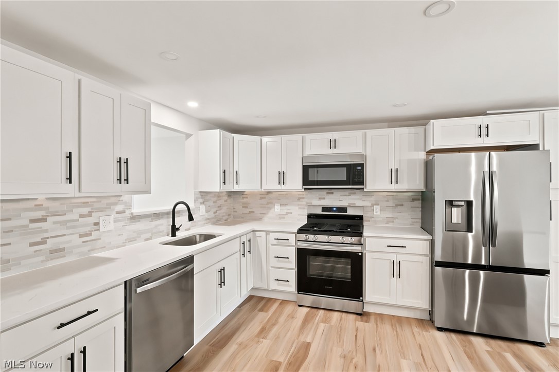 1053 Wellfleet Drive Grafton OH 44044