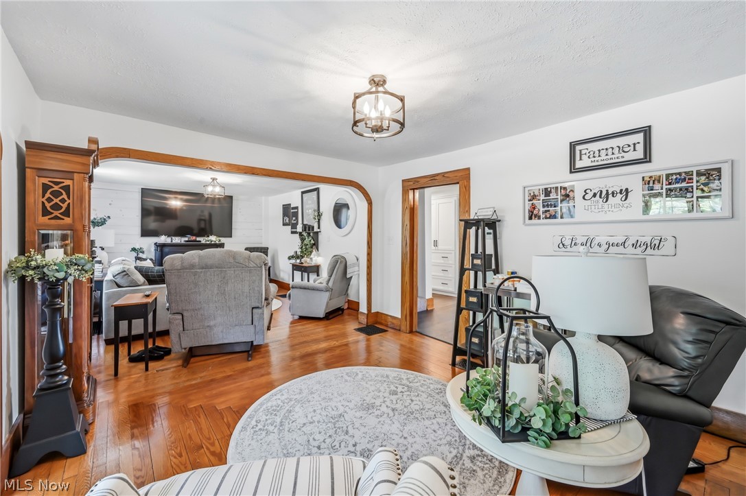 2628 State Route 534 Southington OH 44470