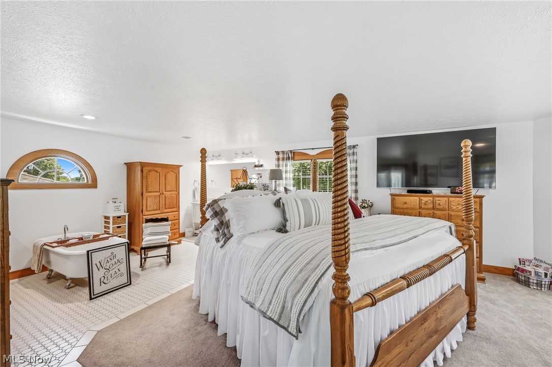 2628 State Route 534 Southington OH 44470