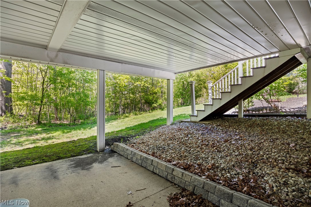 435 Country Walk Amherst OH 44001