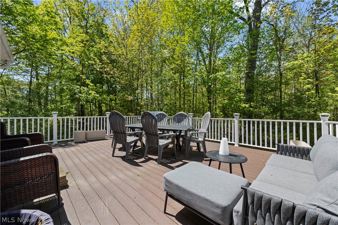 435 Country Walk Amherst OH 44001