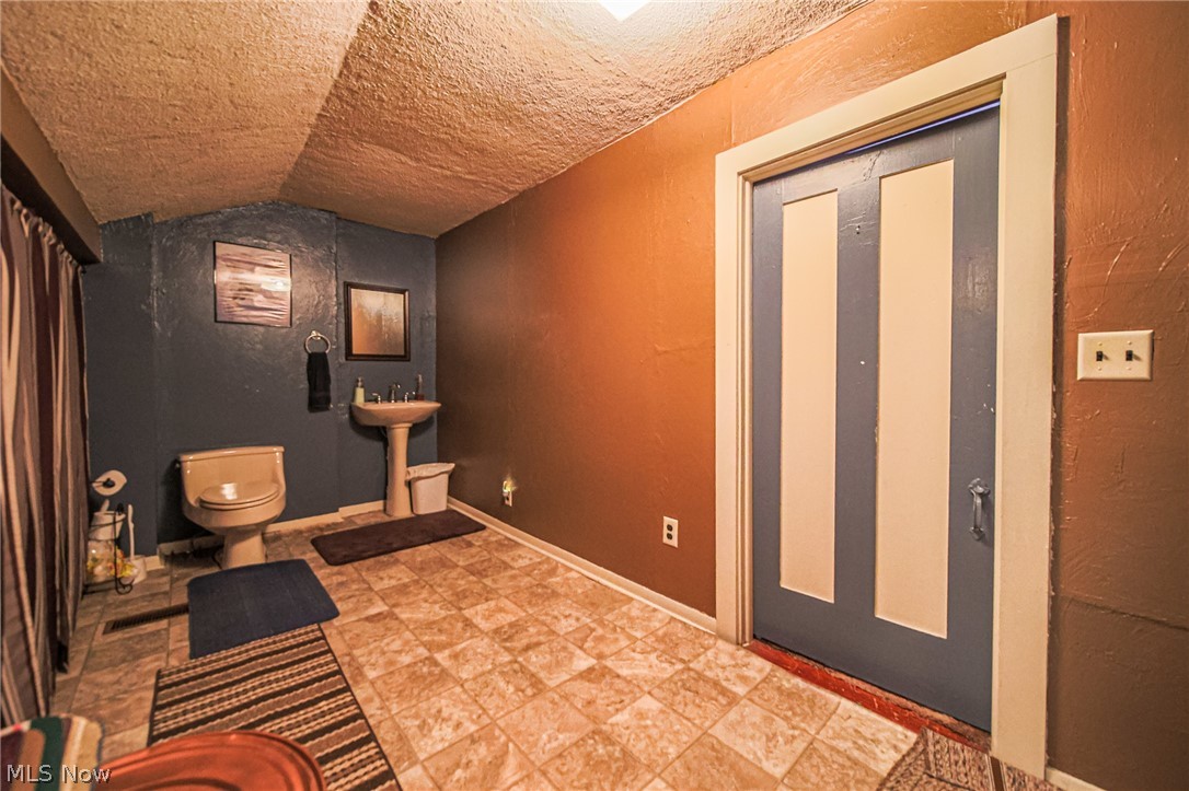 7785 Jewell Grenville Road Kinsman OH 44428