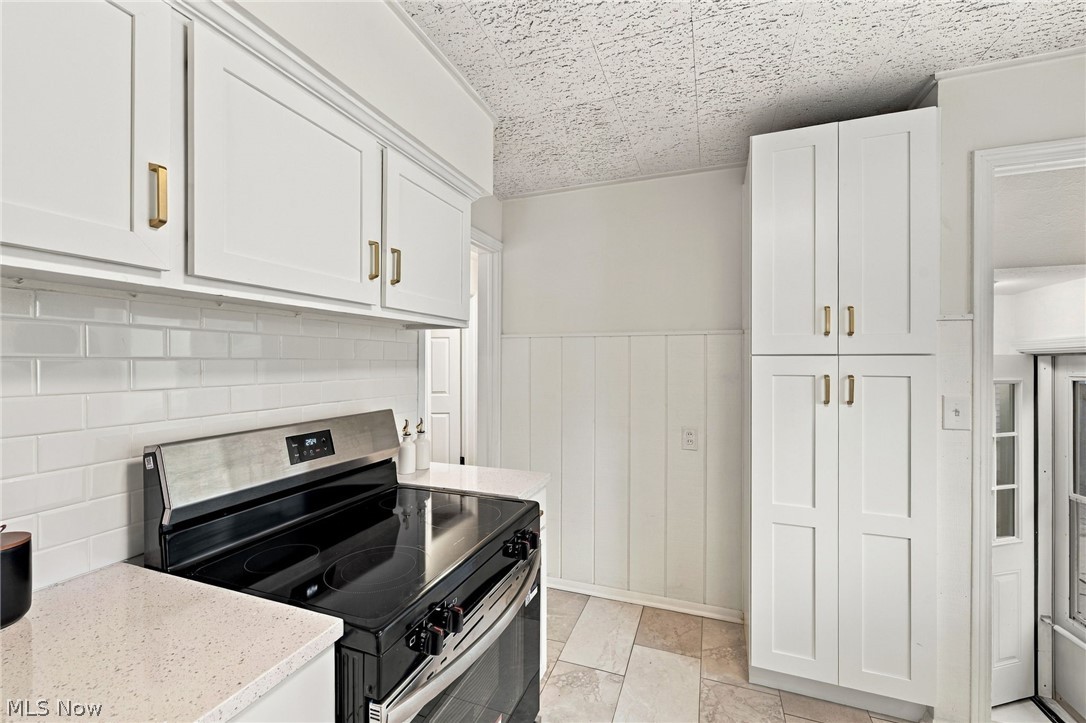 24914 E Oakland Bay Village OH 44140