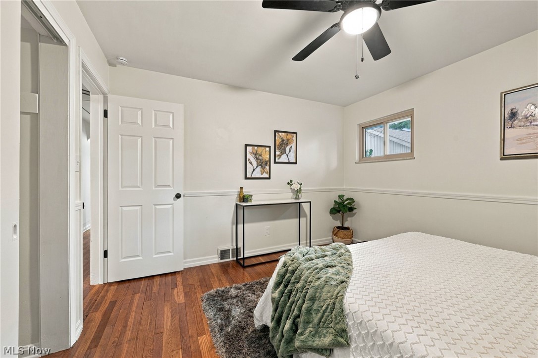 24914 E Oakland Bay Village OH 44140