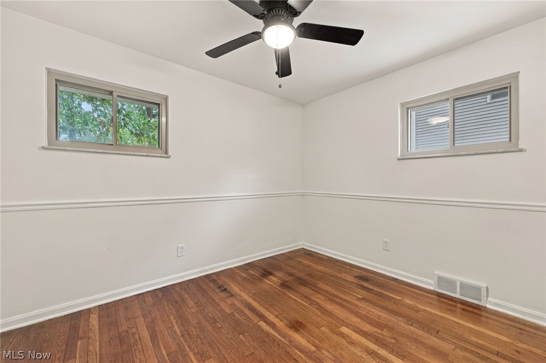 24914 E Oakland Bay Village OH 44140