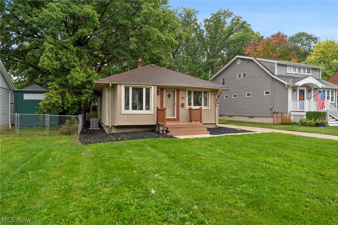 24914 E Oakland Bay Village OH 44140