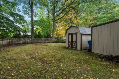 24914 E Oakland Bay Village OH 44140