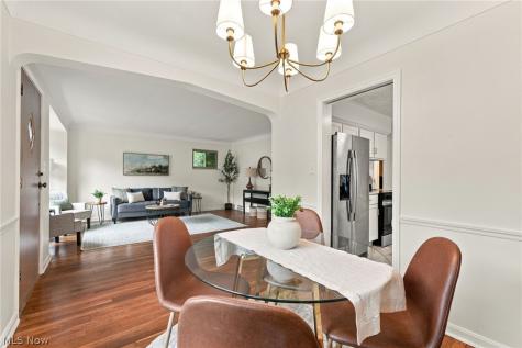 24914 E Oakland Bay Village OH 44140