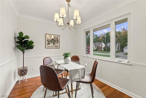 24914 E Oakland Bay Village OH 44140