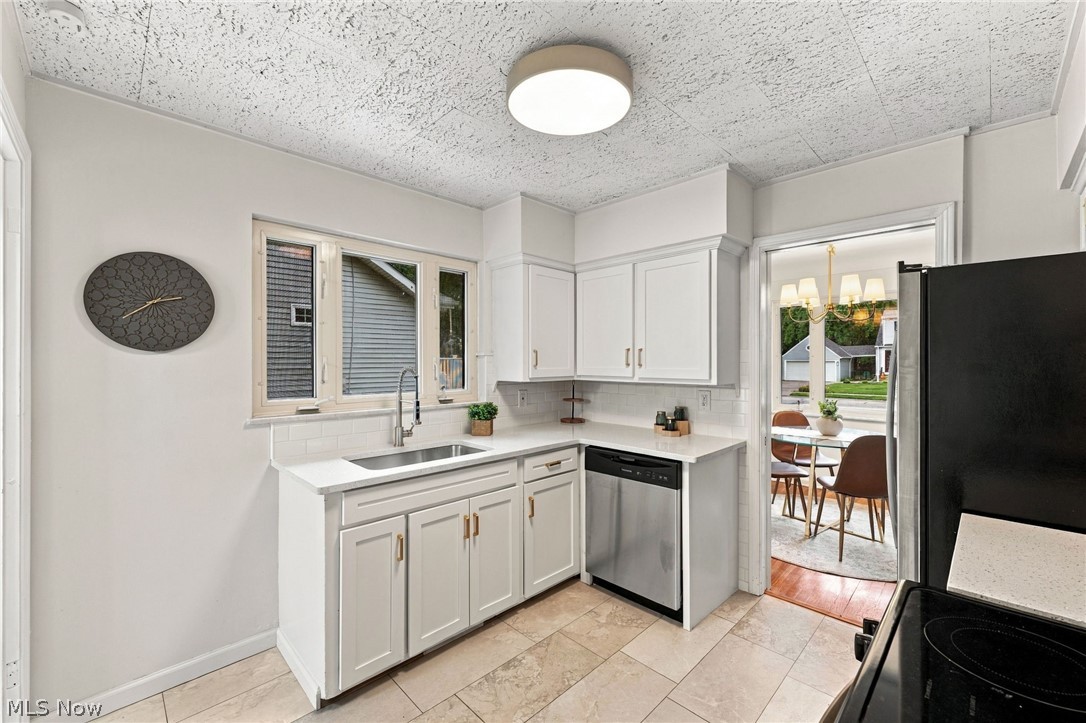 24914 E Oakland Bay Village OH 44140