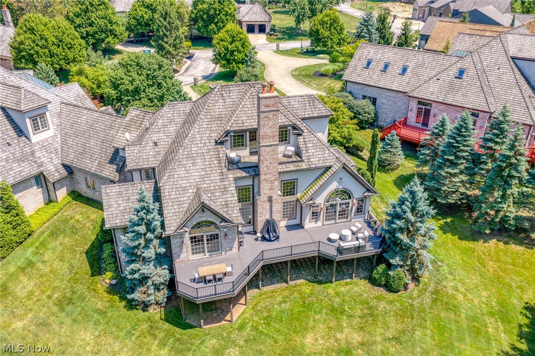 60 Hamlet Court Bratenahl OH 44108