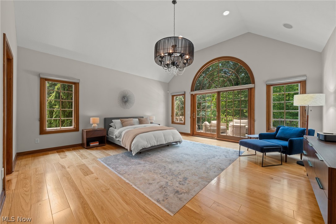 60 Hamlet Court Bratenahl OH 44108