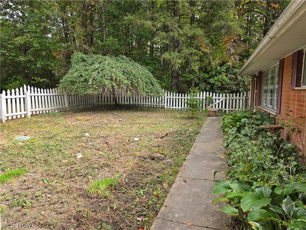 10057 Thwing Road Chardon OH 44024