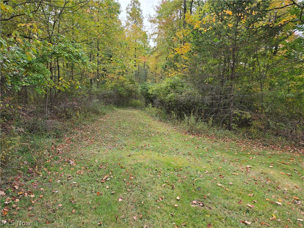 10057 Thwing Road Chardon OH 44024