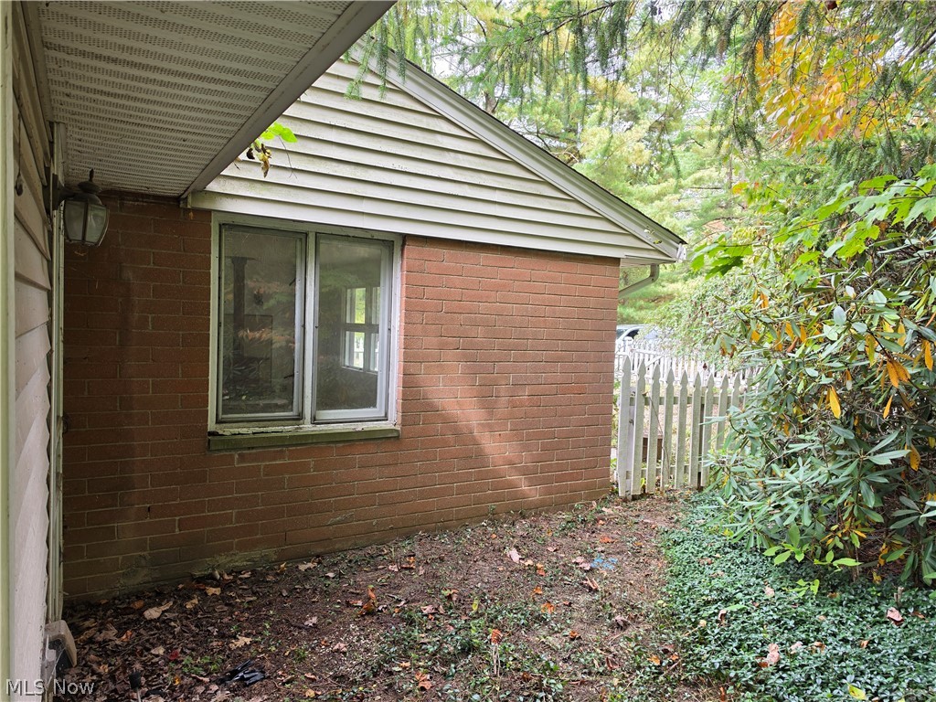 10057 Thwing Road Chardon OH 44024