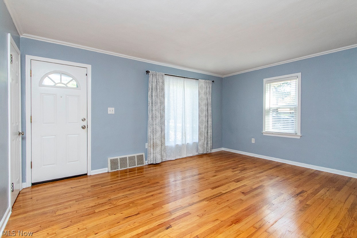 5802 Elmhurst Road North Olmsted OH 44070