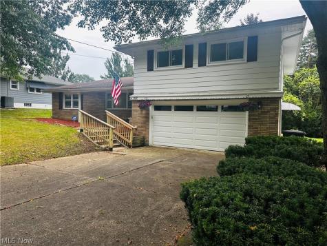 182 Wayne Avenue Akron OH 44301
