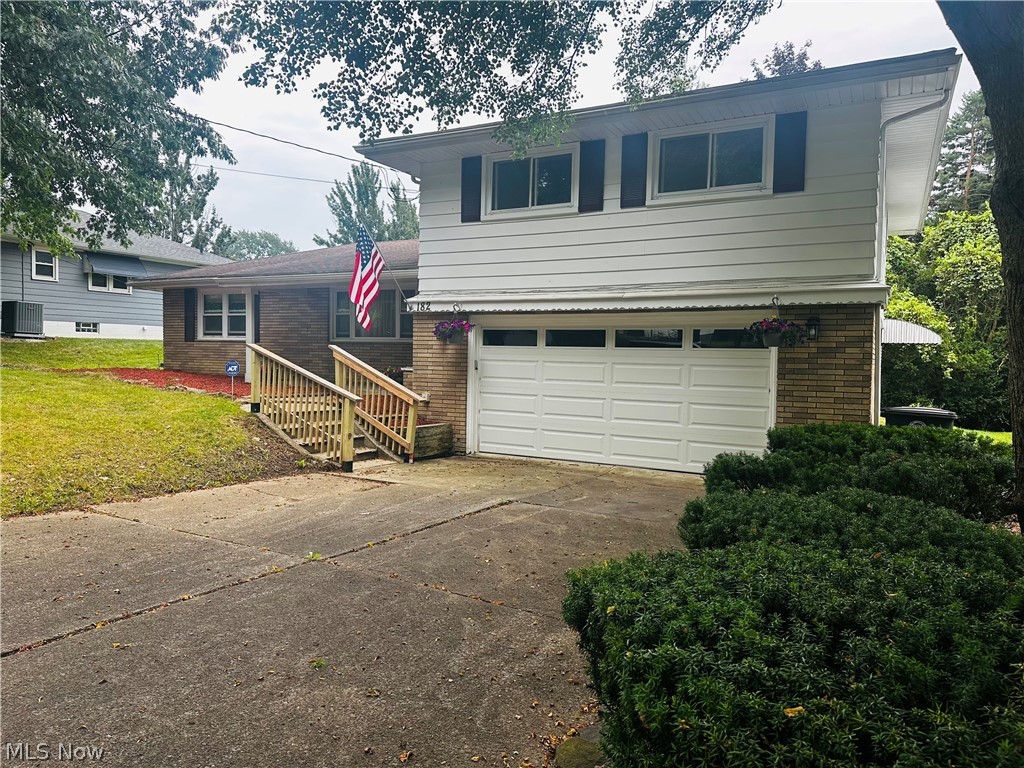 182 Wayne Avenue Akron OH 44301