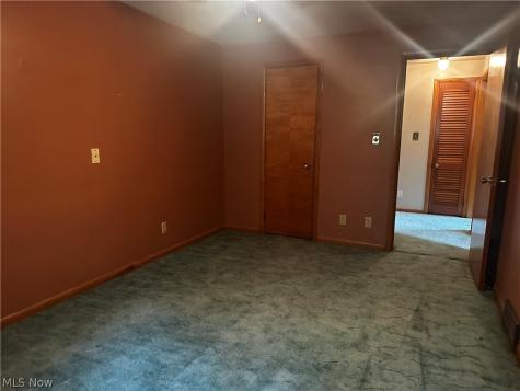 182 Wayne Avenue Akron OH 44301
