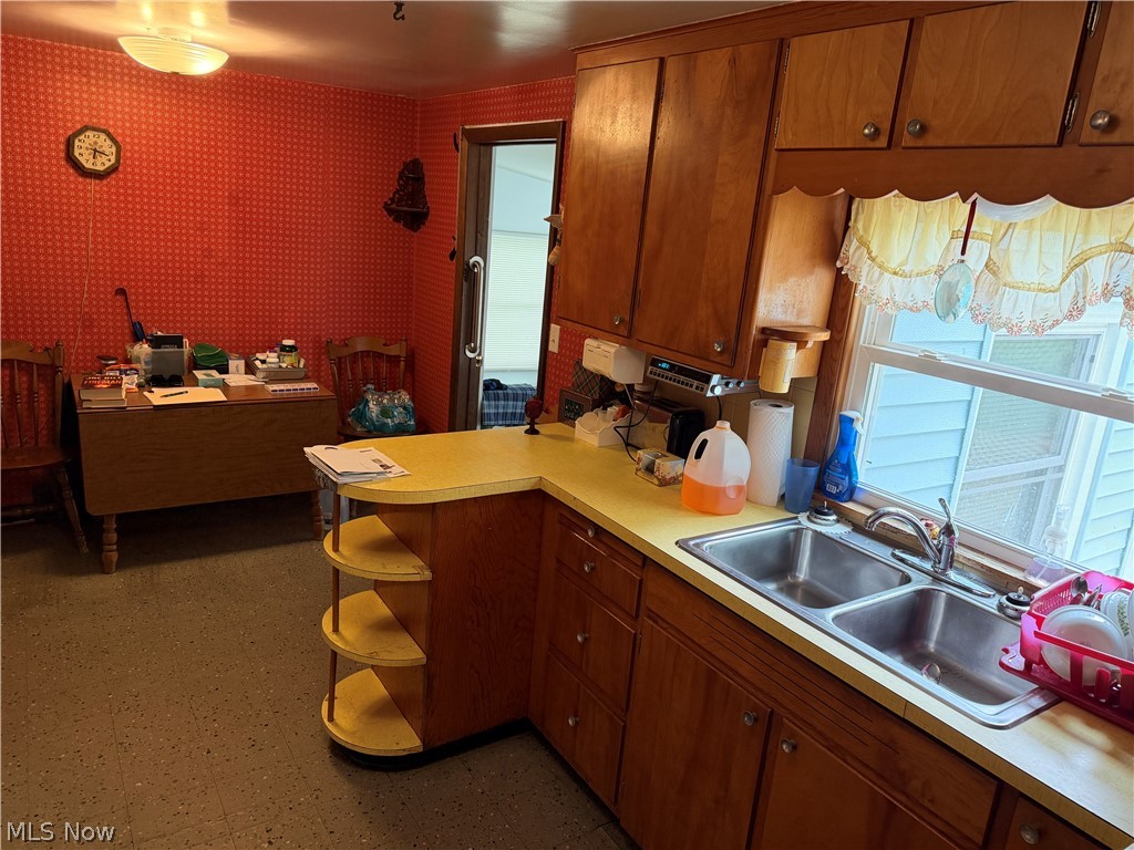 5851 Louise Avenue NW Warren OH 44483