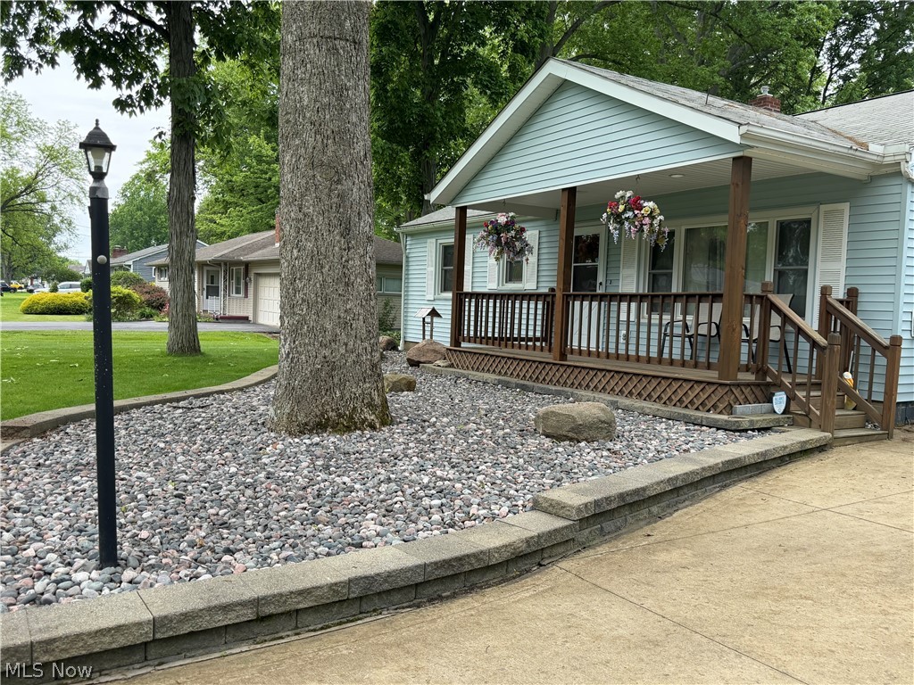 5851 Louise Avenue NW Warren OH 44483