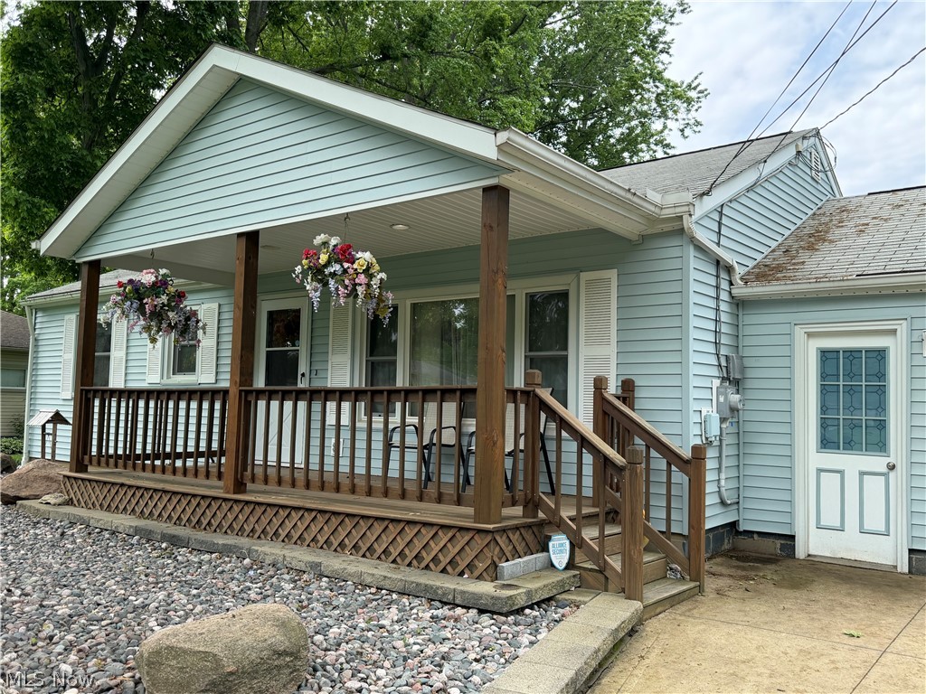 5851 Louise Avenue NW Warren OH 44483