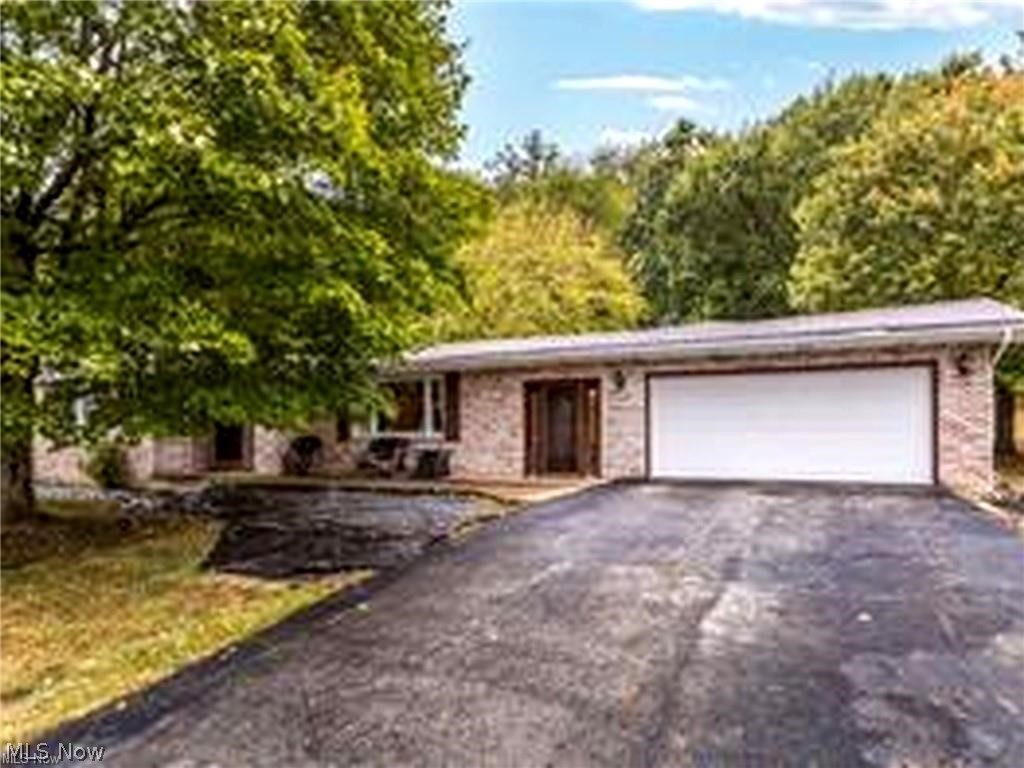 1715 Brandon Drive Wellsville OH 43968